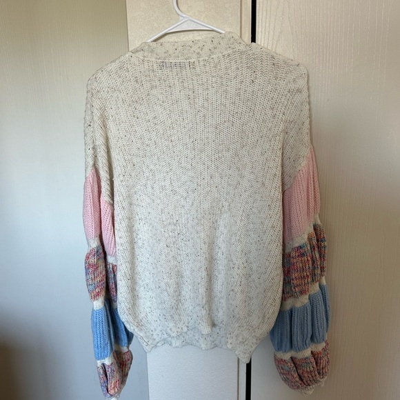 Sweater - Picture 4 of 4